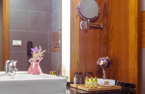 Xinyi Hotel | Pacific Business Hotel
