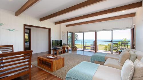 Brooms Head House | Pacifica House