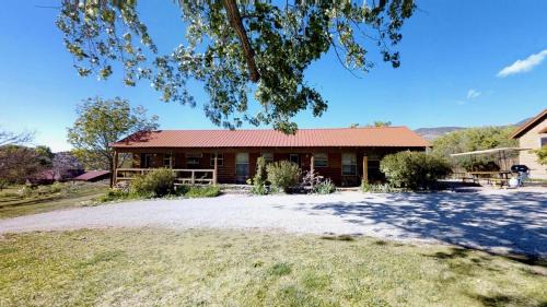 Spanish Valley House | Pack Creek ~ Creekside West