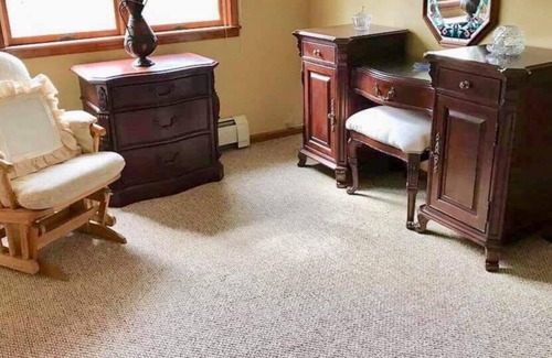 De Lancey House | .Pack the car and come stargaze at The Hamden House