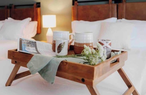 Packwood Hotel | Packwood's Evergreen Room