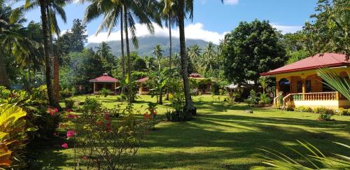 Mambajao Bed & Breakfast | Paco's Garden Home Stay