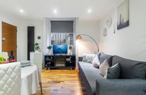 Little Venice Apartment | Paddington Gardens