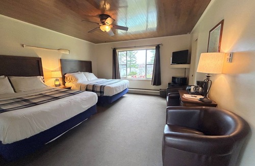 Long Lake Cabin | Paddler's Rest Lakeside Cabins and Hotel