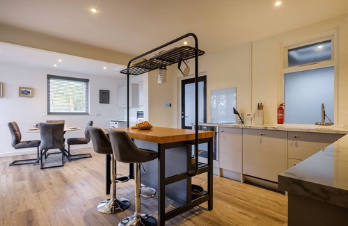 Windermere House | PADDOCK HOUSE, pet friendly, character holiday cottage in Ambleside