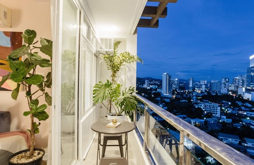 Lahug Apartment | Padgett Place - Deluxe Suites