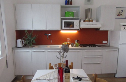 Padova Apartment | Padua Bright apartment, Free Wifi, Free Parking, 5 min from the streetcar