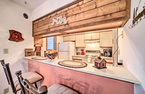 Pagosa Springs Condo | Pagosa Condo w/Deck, 4 Mi to Hot Springs & Dtwn