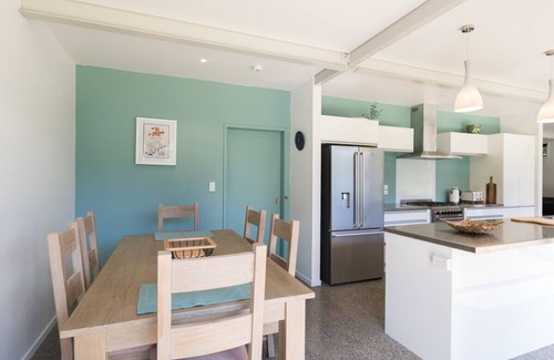 Paihia Cottage | Paihia Centre Peace - Central Paihia Holiday Home