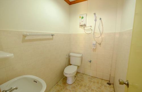 Phra Klang Thung Hotel | Paktraporn Resort