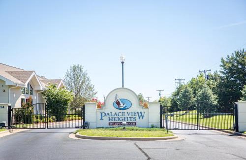 Branson Hotel | Palace View Heights by Spinnaker