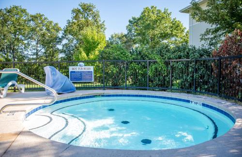 Branson Hotel | Palace View Heights by Spinnaker