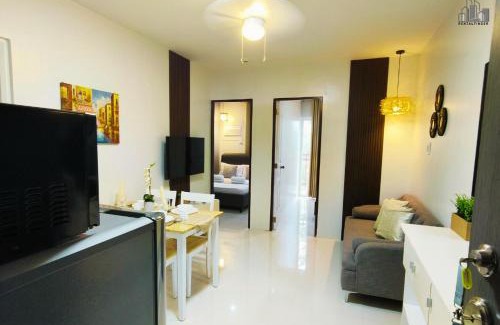 Puerto Princesa City Centre Apartment | Palawan 2BR Staycation with Swimming Pool, Gym & Parking - B1 5Kunzite