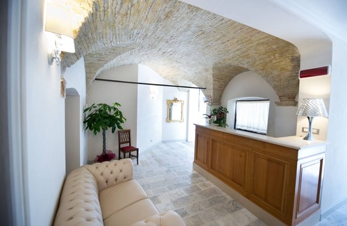 Centro Storico House | Palazzo dei Mercanti - Historical Residence
