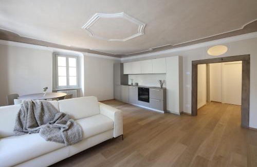 Riva del Garda Apartment | Palazzo Riccamboni
