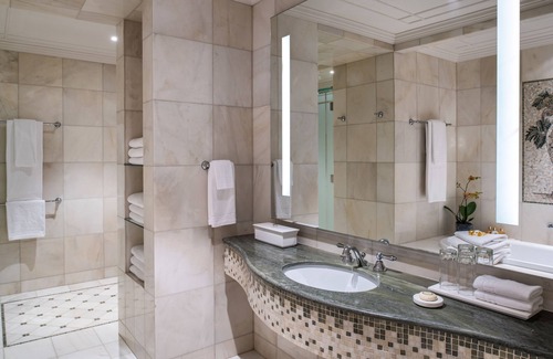 Jadaf Hotel | Palazzo Versace Dubai