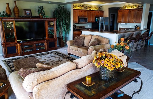 Lake Ozark Condo | Palisades Point- Sanctuary of Seclusion! High-end Condo with Million Dollar View