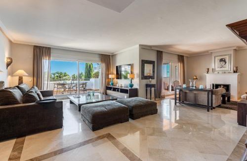 Marbella House | Palm Beach Frontline Penthouse