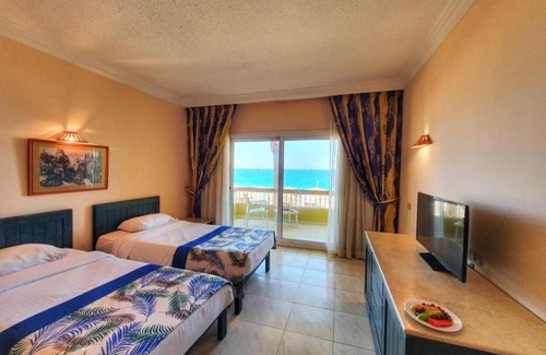 Al Ahyaa Resort | Palm Beach Resort Families and Couples only