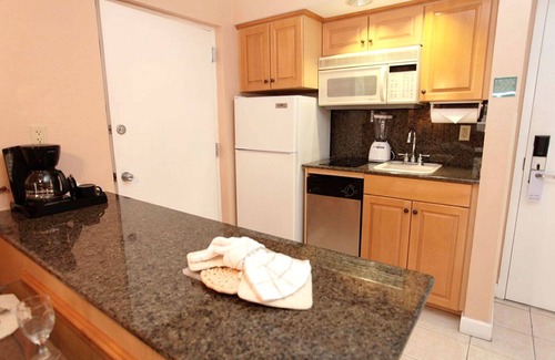 Palm Beach Shores Condo | Palm Beach Shores Resort - Beachfront Location - 1-Bedroom Condo
