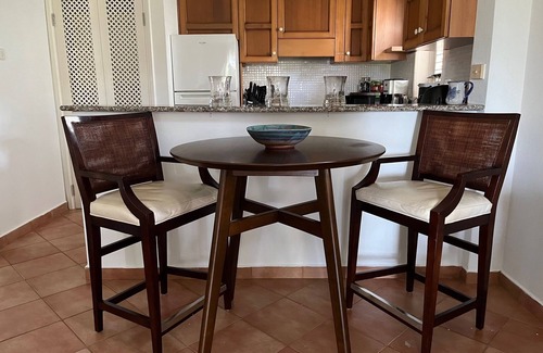 Mount Standfast Condo | Palm Breeze Condo, Sugar Hill near Holetown - Beach Club Membership