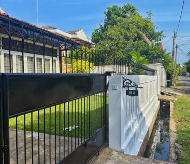Katukurunduwatta Villa | Palm Grove Lavinia