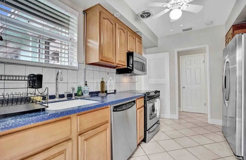 North Beach Villa | Palm Lined Oasis Walk To Beach