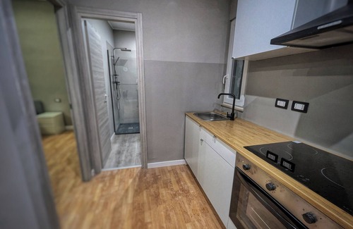 Lamezia Terme Apartment | Palm Residence - 201 - Exclusive Apartment with Balcony and Kitchen