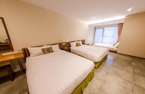 Big Beach House | Palm Tree Hotel Kenting