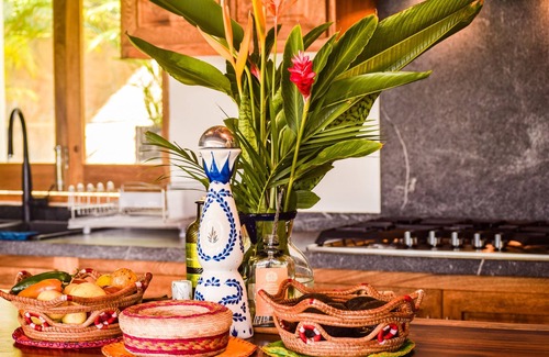 North End Apartment | "Palma del Rey" (King Palm) 2 Bed/2.5 Bath