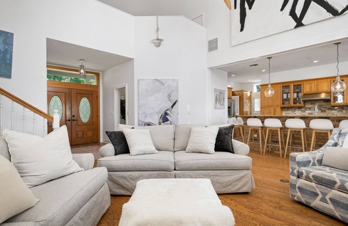 Bradenton House | Palma Sola Bay House! Private Dock, Heated Pool/Spa, Game Room & More!