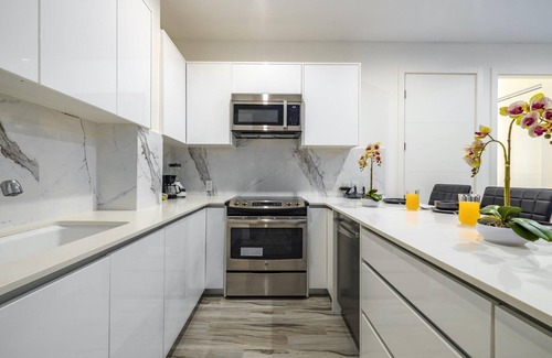 Palm Beach Condo | PalmBeach 3BR2BA Condo Close 2 Beach & Attractions