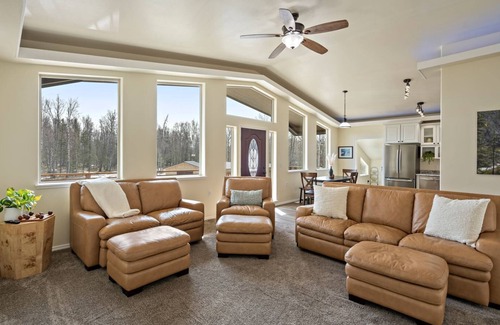 Fishhook House | Palmer Alaska - Hatcher Pass Mountain Home Rental 3 Bed 3 Bath - Heated Garage!