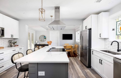 Mount Pleasant House | Palmetto Grove/Walk to Shem Creek/Mins to Dwtn