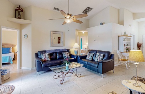 Ridgewood Lakes House | Palmside Joy | House in Davenport with tennis, private pool, lake view & AC