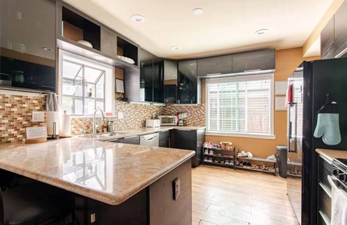 Barron Park House | Palo Alto Retreat - Room C & D