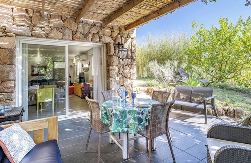 Porto-Vecchio Apartment | PALOMBAGGIA beaches 2Km, peacefull, value for money, Air conditioning/WIFI