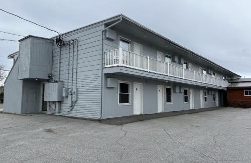 Sherman Station Hotel | Pamola Motor Lodge