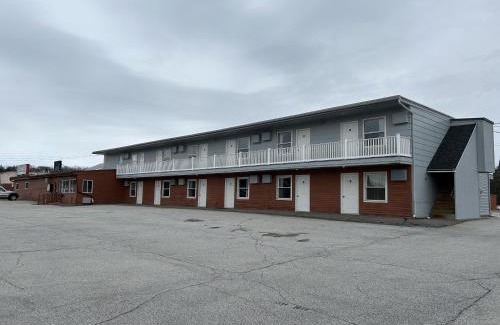 Sherman Station Hotel | Pamola Motor Lodge