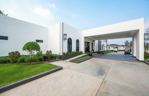 Sam Khok Villa | Pan Ville Resort