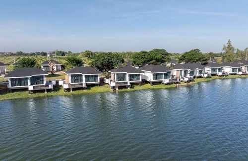 Sam Khok Villa | Pan Ville Resort