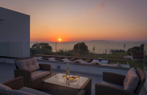 Theologos House | Panaxia Villas -kohilee