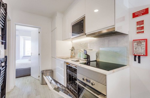 Alcantara Apartment | Pandan Apartment, Wifi, Equipped Kitchen