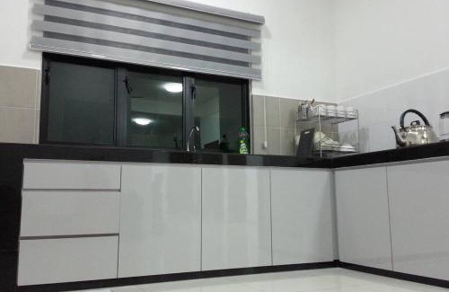 Pangkor Island House | Pangkor Happy Villa @ 88 Resort Villa Riadah