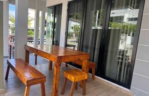 Pangkor Island Apartment | Pangkor L30 88 Corner villa House