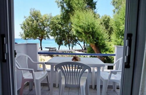 Plomari Apartment | Pano sto Kyma Studios