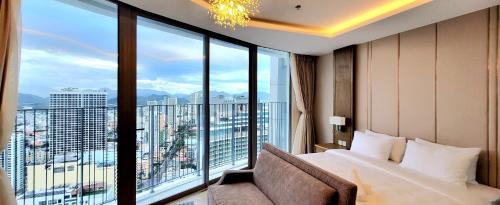 Tran Phu Beach Apartment | Panorama Apartment Sunset Nha Trang City