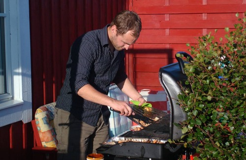 Borgarnes Cottage | Panorama mountain view, and a hot tub :)