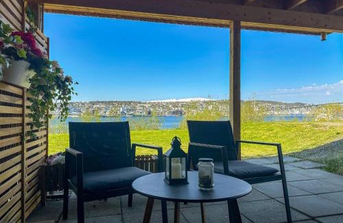Tromsdalen Apartment | Panorama View - FREE Parking - PERFECT For Couples