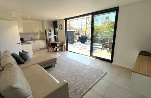 Bright Apartment | Panorama Views - Bright